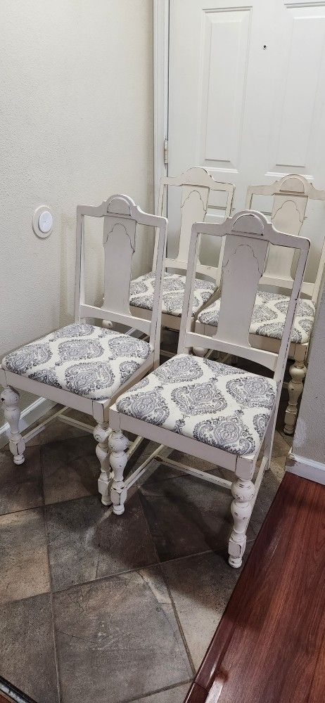 Rustic Farmhouse Chairs