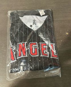 Angel Star Wars jersey Mandalorian and Grogu