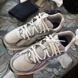 The New Balance 740
