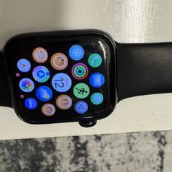 Apple Watch SE 2nd Generation  40mm Cellular+GPS (LTE)