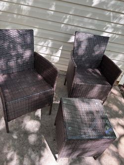 3-Piece Outdoor Patio Wicker Set – 2 Chairs + Side Table