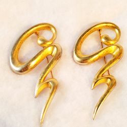 Gold-toned Swirl Brooches 