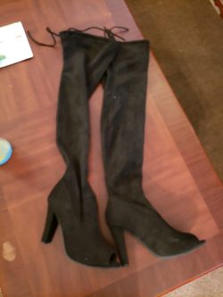 Open toe boots size 9