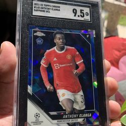 2021-22 Topps chrome blue sapphire UCL Manchester United Anthony ROOKIE near mint grade 9.5