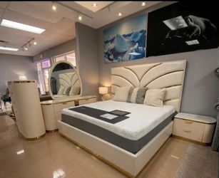 Bedroom set. New in box. Financing available