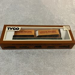 TYCO 369D Union Pacific Piggyback Flat Trailer Freight Car
