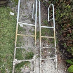 Dock Swim Ladder (2) 