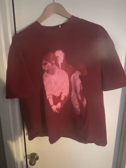 AUTHENTIC BURBERRY RED T SHIRT L/XL