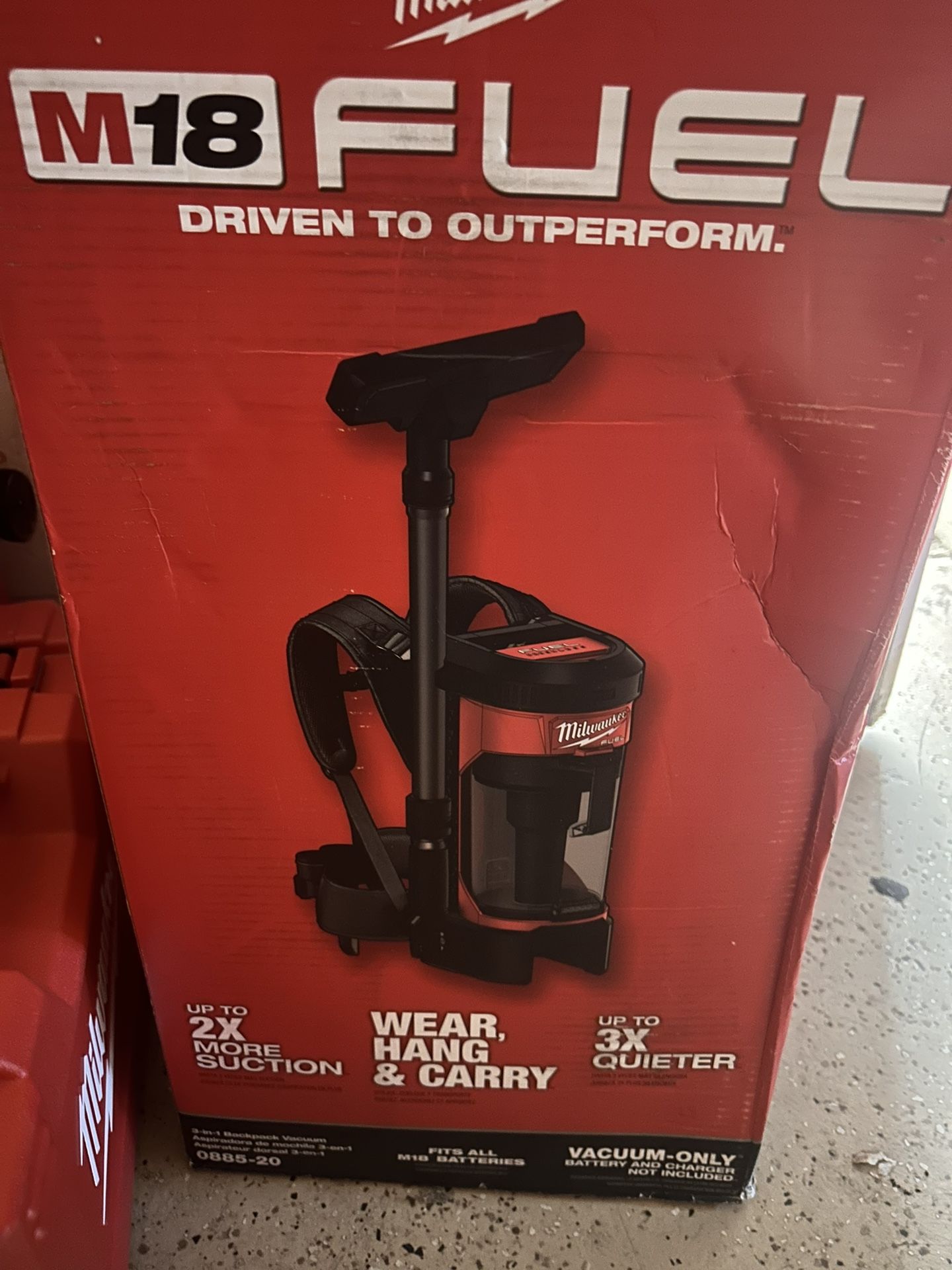 MILWAUKEE BACKPACK VACUUM 