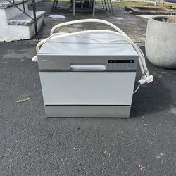 EdgeStar Portable Countertop Dishwasher