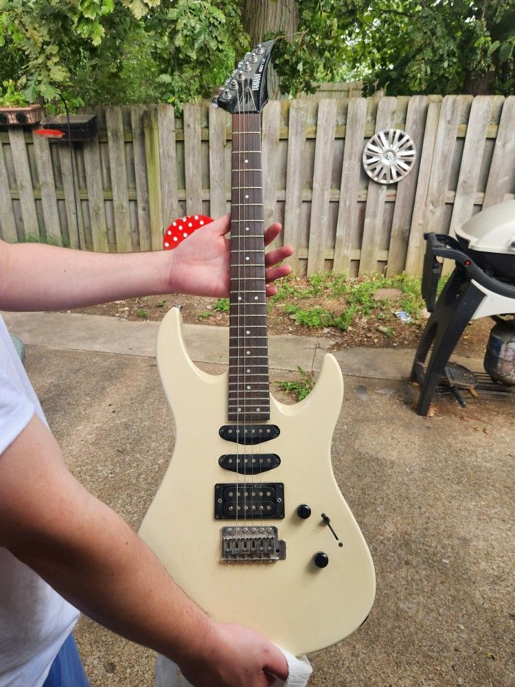 Yamaha RGX 112