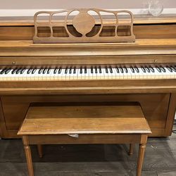 Free- Primrose Piano by Sohmer