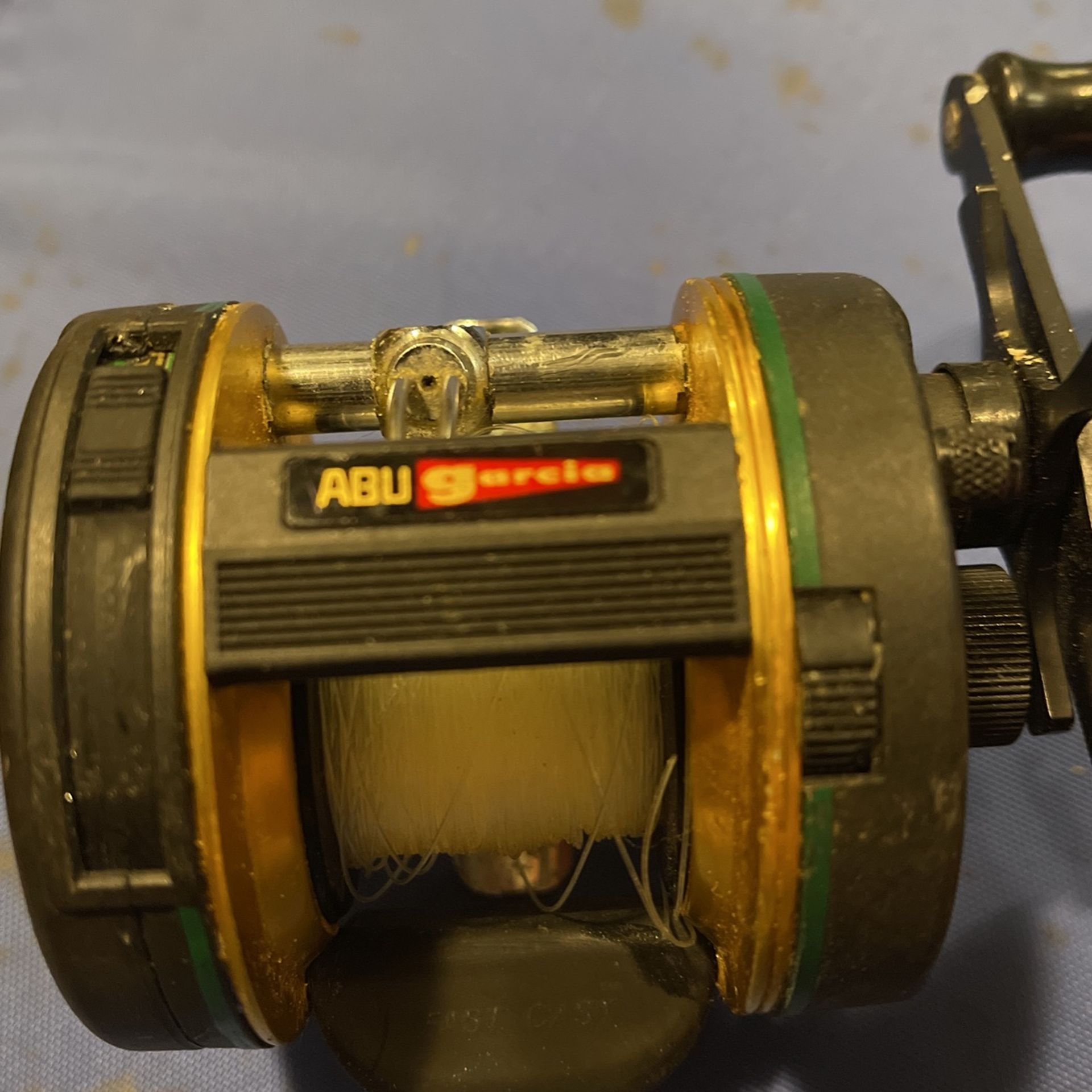 abu garcia ambassadeur 500 gild S Round Reel It offers excellent performance and design at a budget friendly price Abu Garcia Ambassadeur