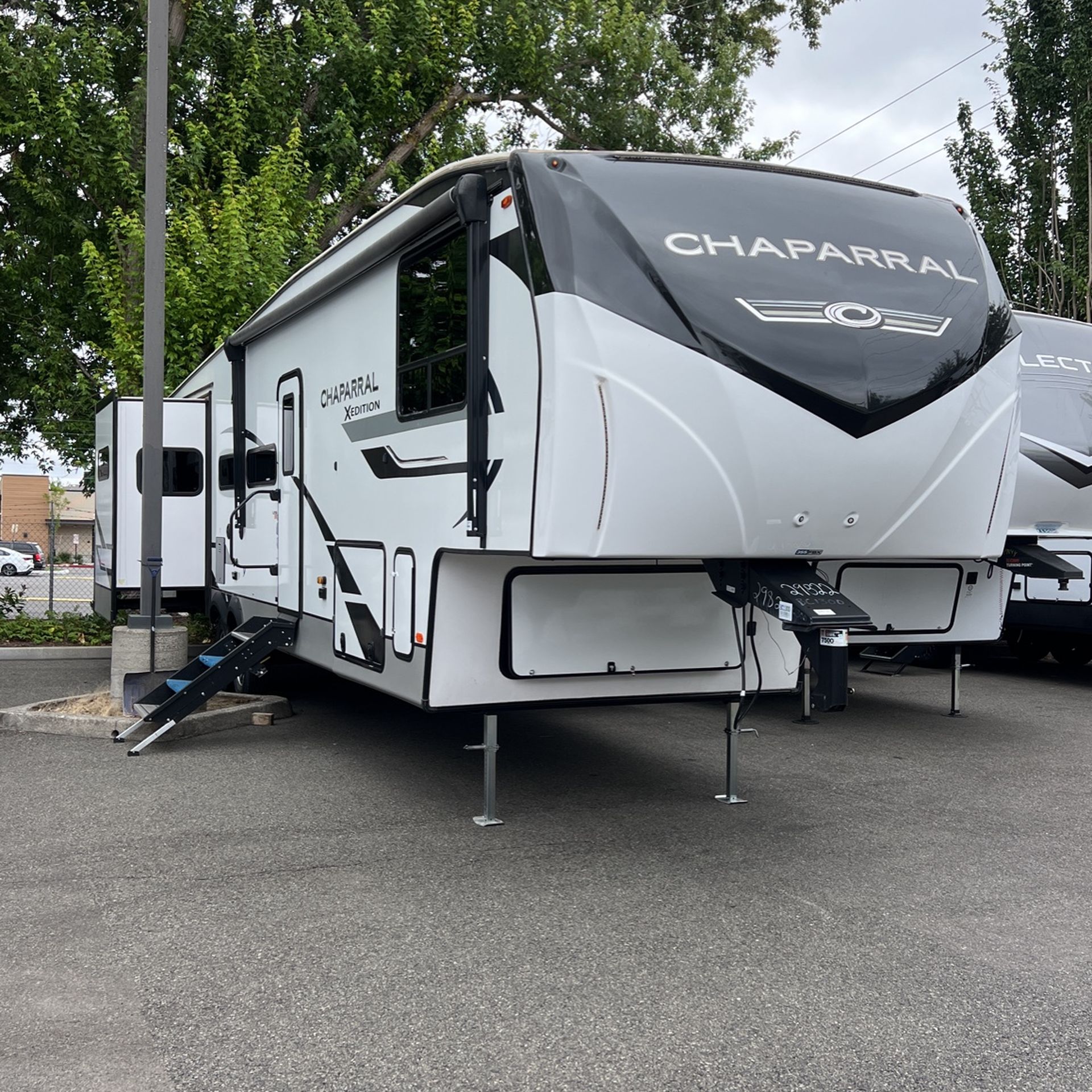2023 Coachmen Chaparral 355FBX