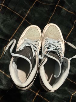 Jordan 1 Mid SE