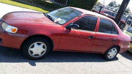 Tengo este Toyota Corola 2002