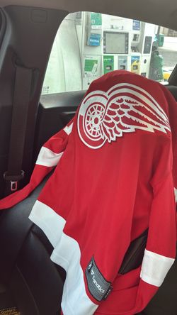 Brand new authentic red wings jersey (fanatics) sz small