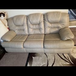 Couch And Recliners 