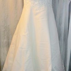 Ilissa by Demetrios Wedding Dress sz 16