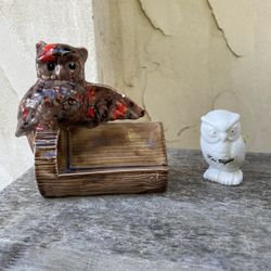 2 Owl Figurines 