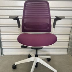 Steelcase Series 1 Fully Loaded Model Office Chair