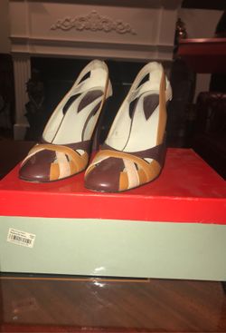 GUESS HEELS