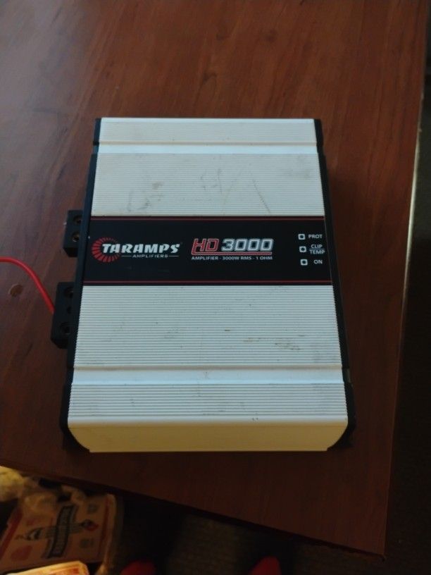 Thramps Amplifiers HD3000