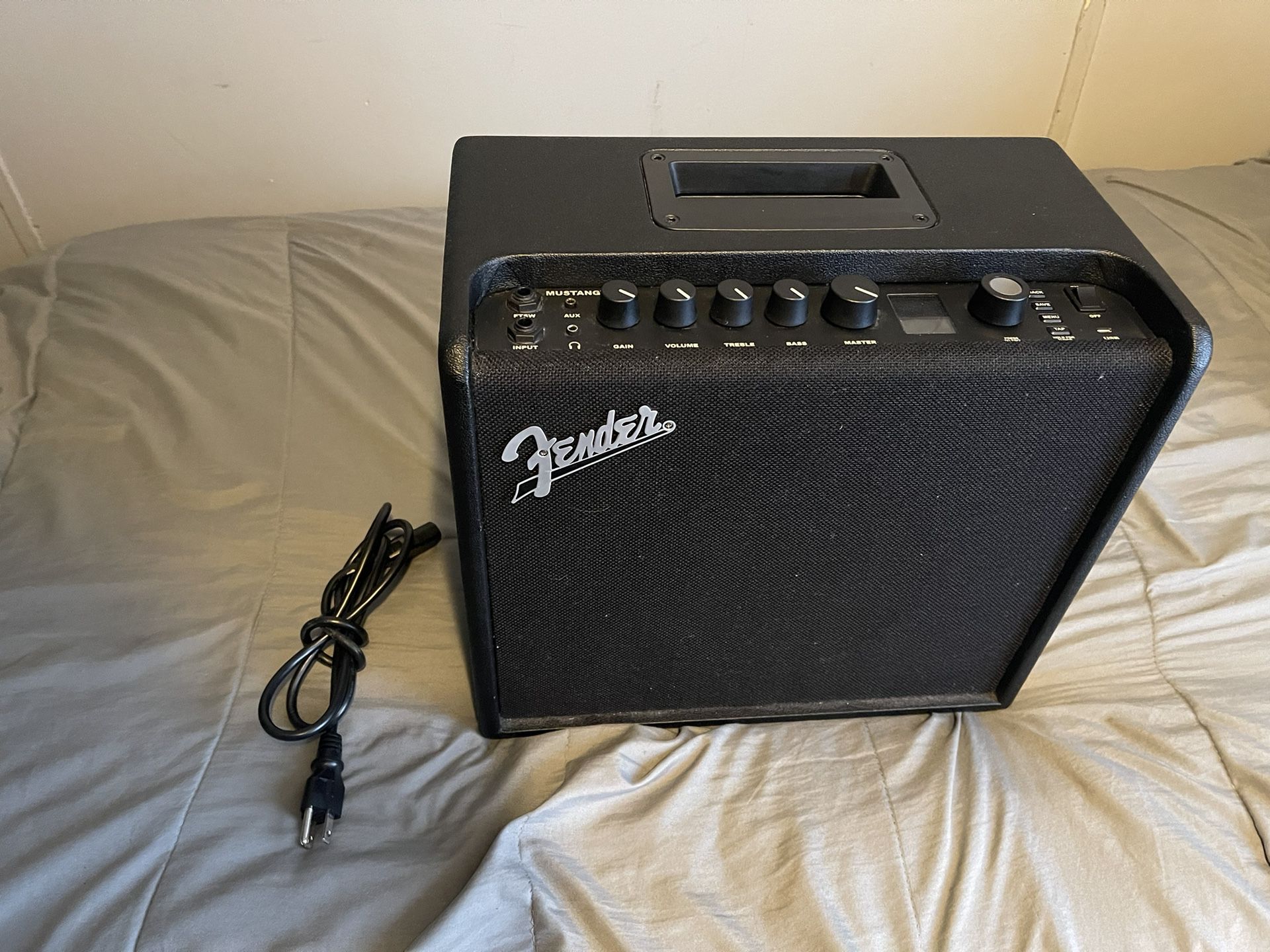 Fender Mustang Lt25 for Sale in Liberty Township, OH OfferUp