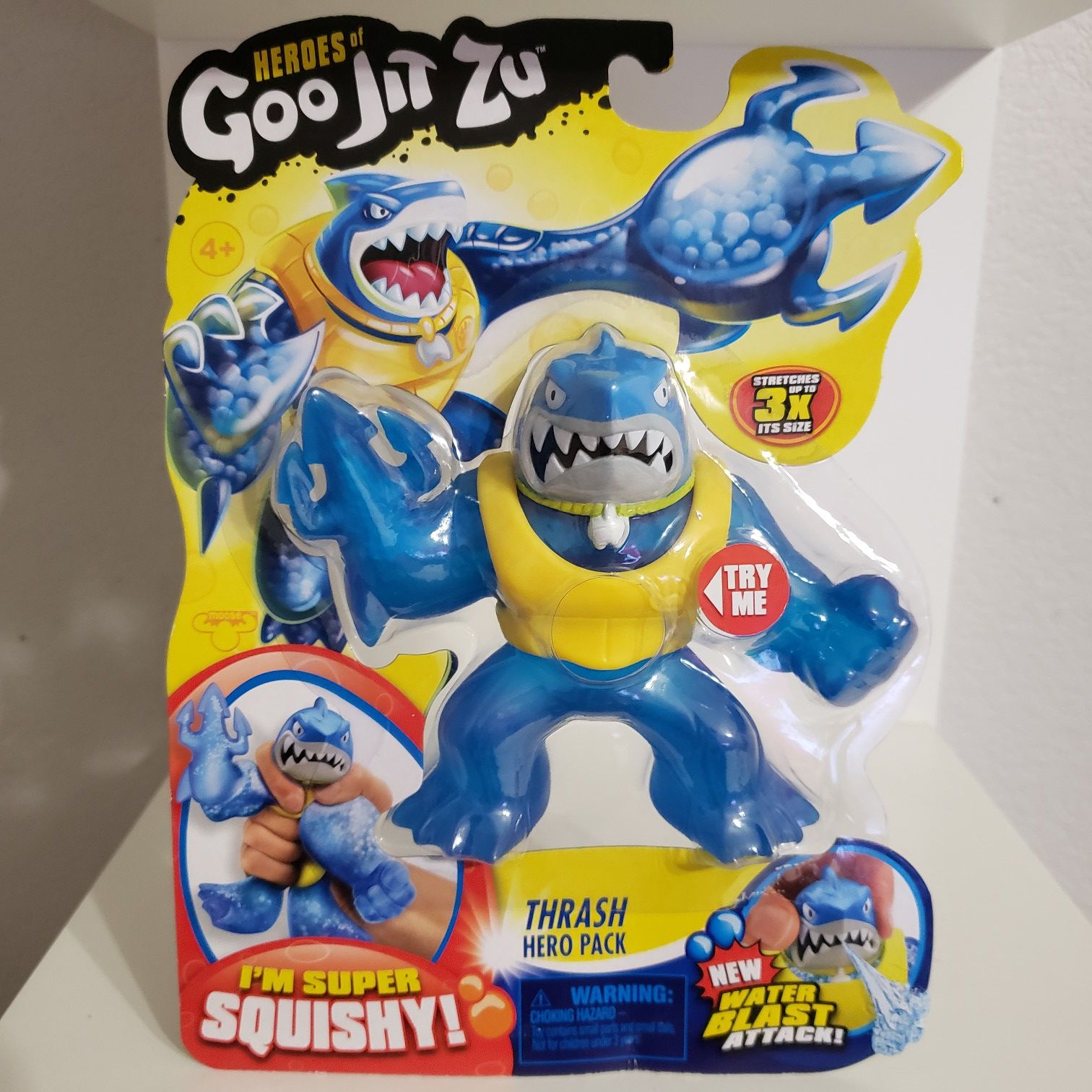 Heroes of Goo Jit Zu "Thrash The Shark"