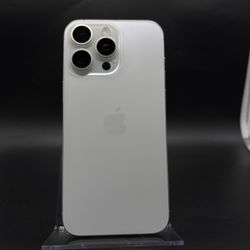 iPhone 15 Pro Max 256Gb Desbloqueado
