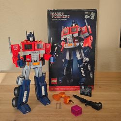 LEGO OPTIMUS PRIME