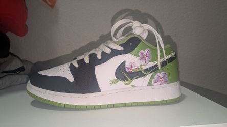 Jordan 1 low SE "floral vines"