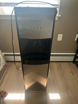 Frigidaire Freestanding Water Cooler Dispenser