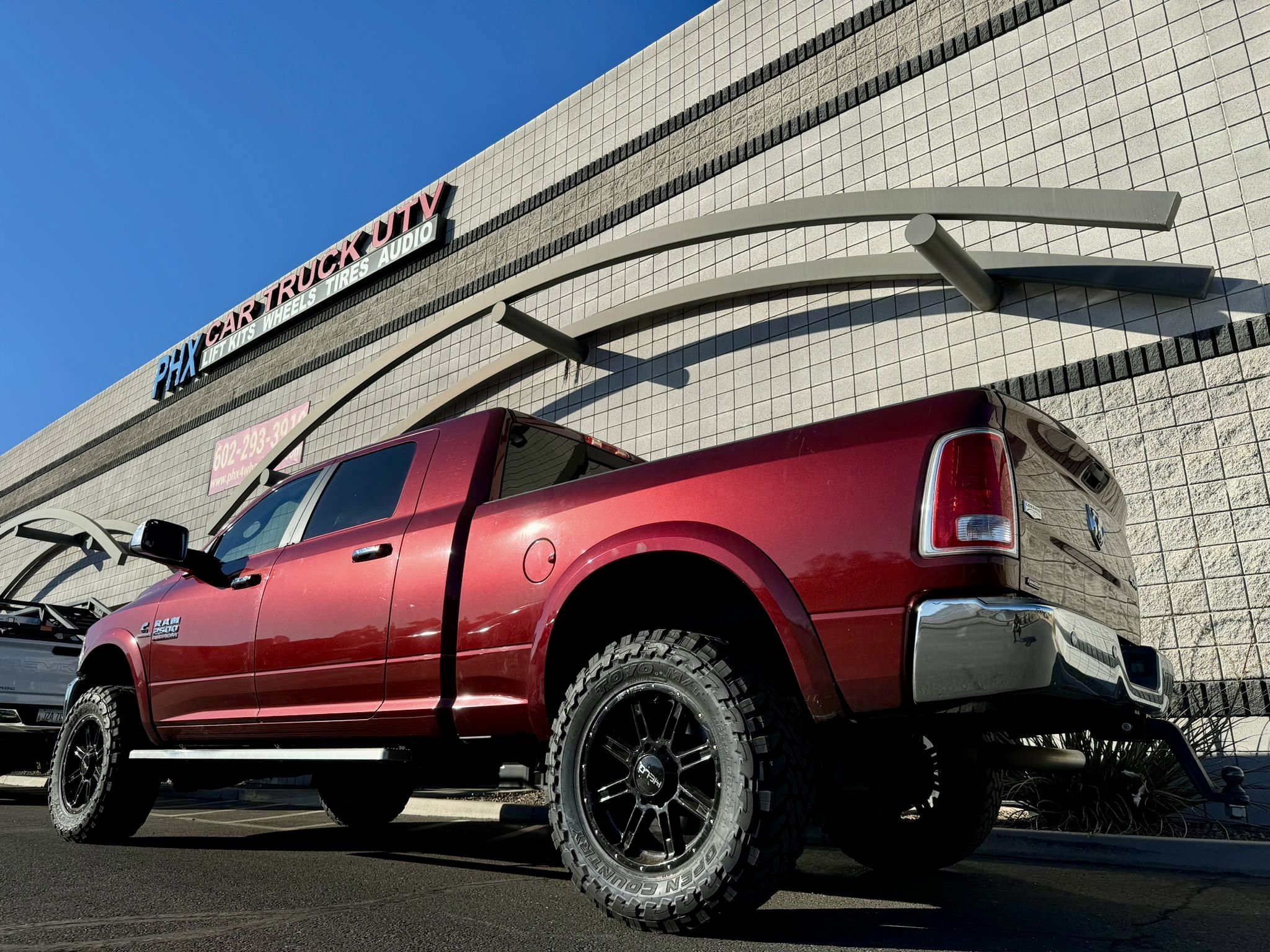 Ram 8 Lug Leveling Kit With INSTALLATION.