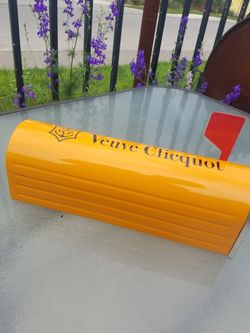 Venve Clicquot Mail box $30.00