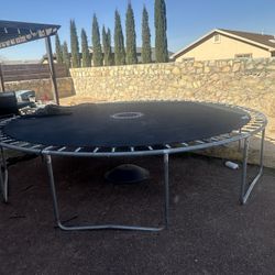 Trampoline 