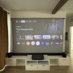 Ultra short throw projector setup