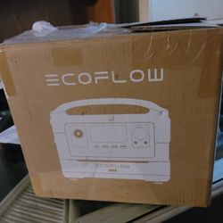 Ecoflow River Pro New With 2 Solar Panels