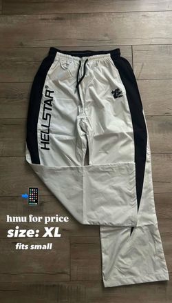 Hellstar Sweats size XL ( FIT LIL SKINNY)