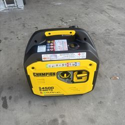 4500/3250-Watt Recoil Start Gasoline/Propane Powered Dual Fuel Inverter Generator with Quiet Technol