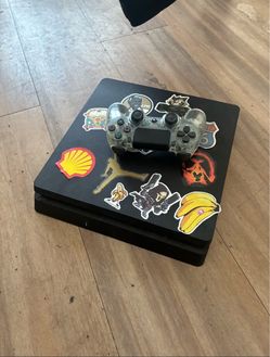 PS4 1 Controller All cords, Multiple Games