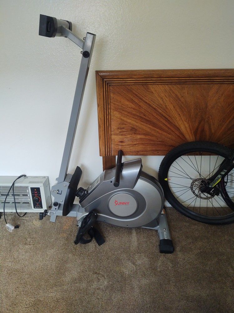 Row Machine $100