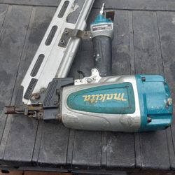 Makita Nail Gun 