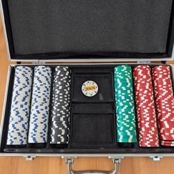 300 Chips Poker Set