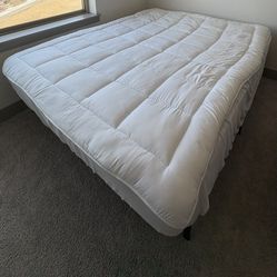 Queen Size Mattress with Convertible bed frame and bamboo mattress topper