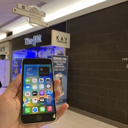 iPhone SE 64 Gb Unlocked 