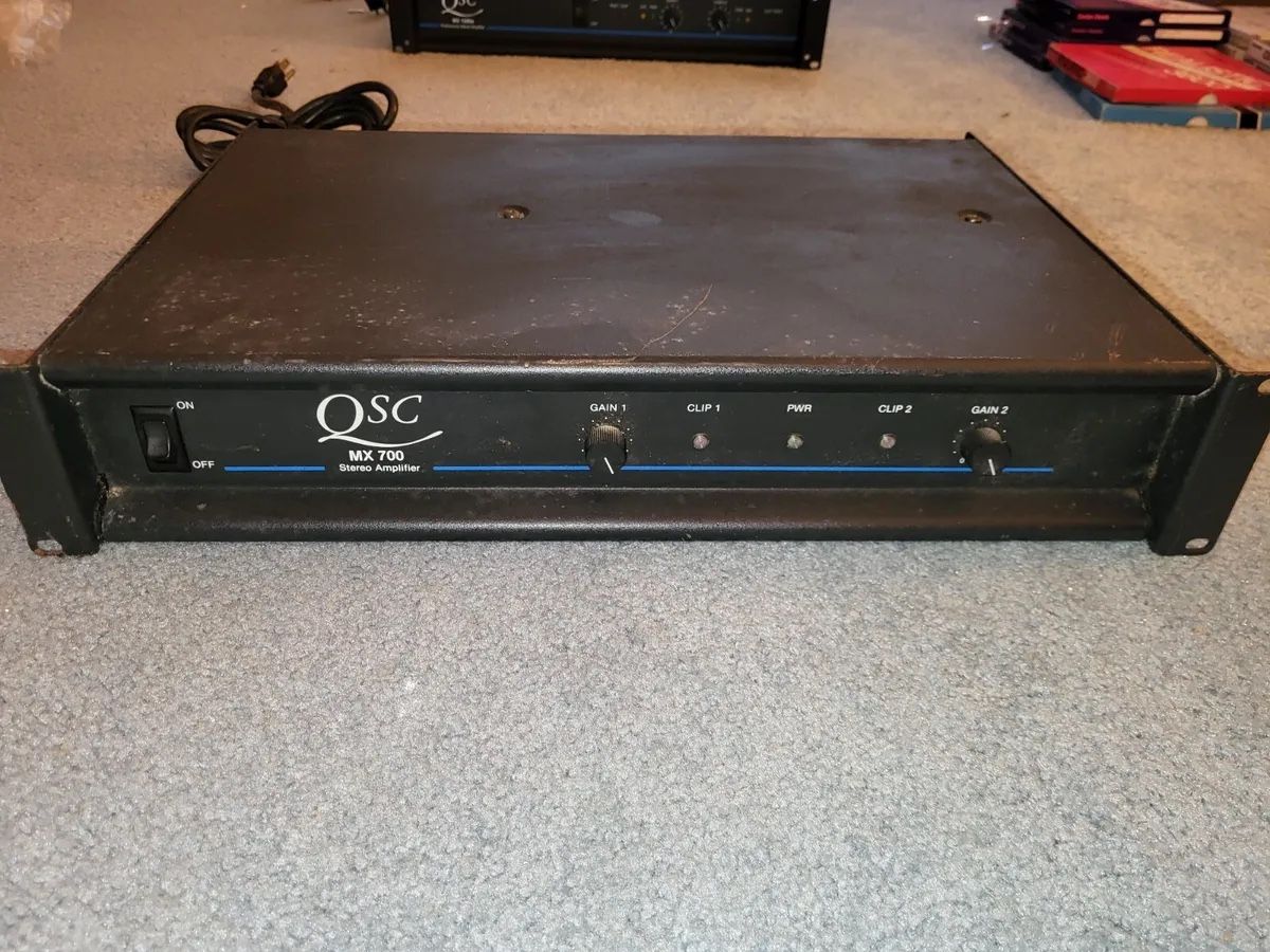 QSC MX700 Power Amp