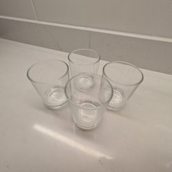 LAST CHANCE! 4 dessert glasses