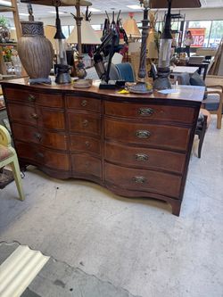 Vintage Mahogany Serpentine Front Dresser