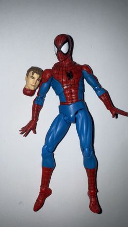 Mafex Classic Spider-Man - Action Figure for Sale!